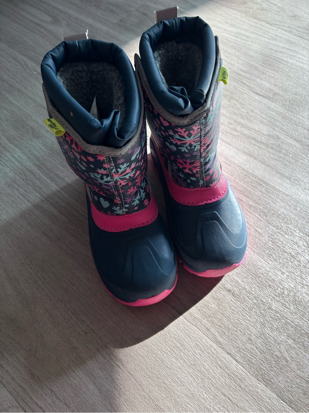 Western Chief Girls Navy & Pink Snowflake Winter Boots